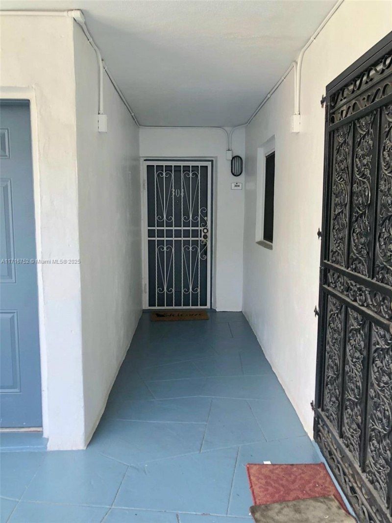 1230 NE 139th St, Unit 304, North Miami, FL 33161 Photo