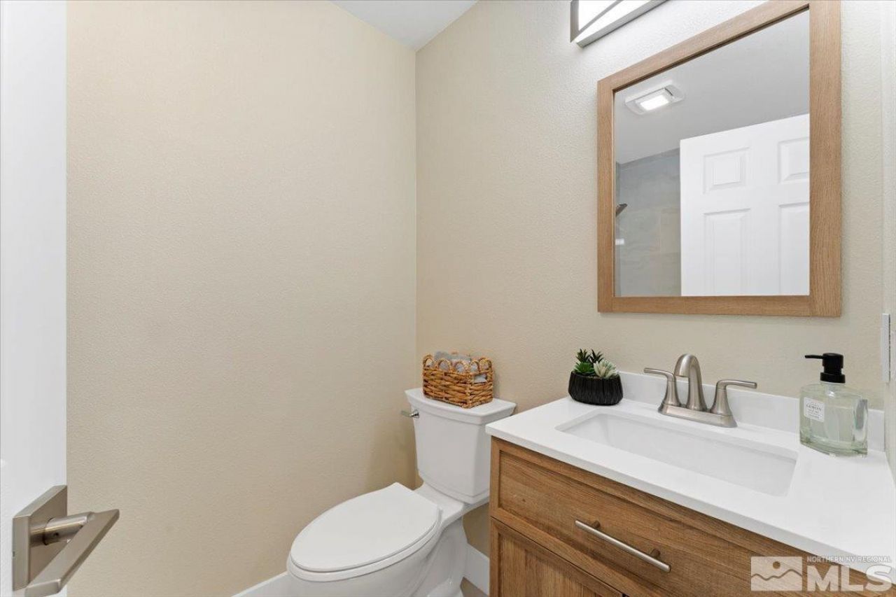 2380 Roundhouse Road, Sparks, NV 89431 Photo