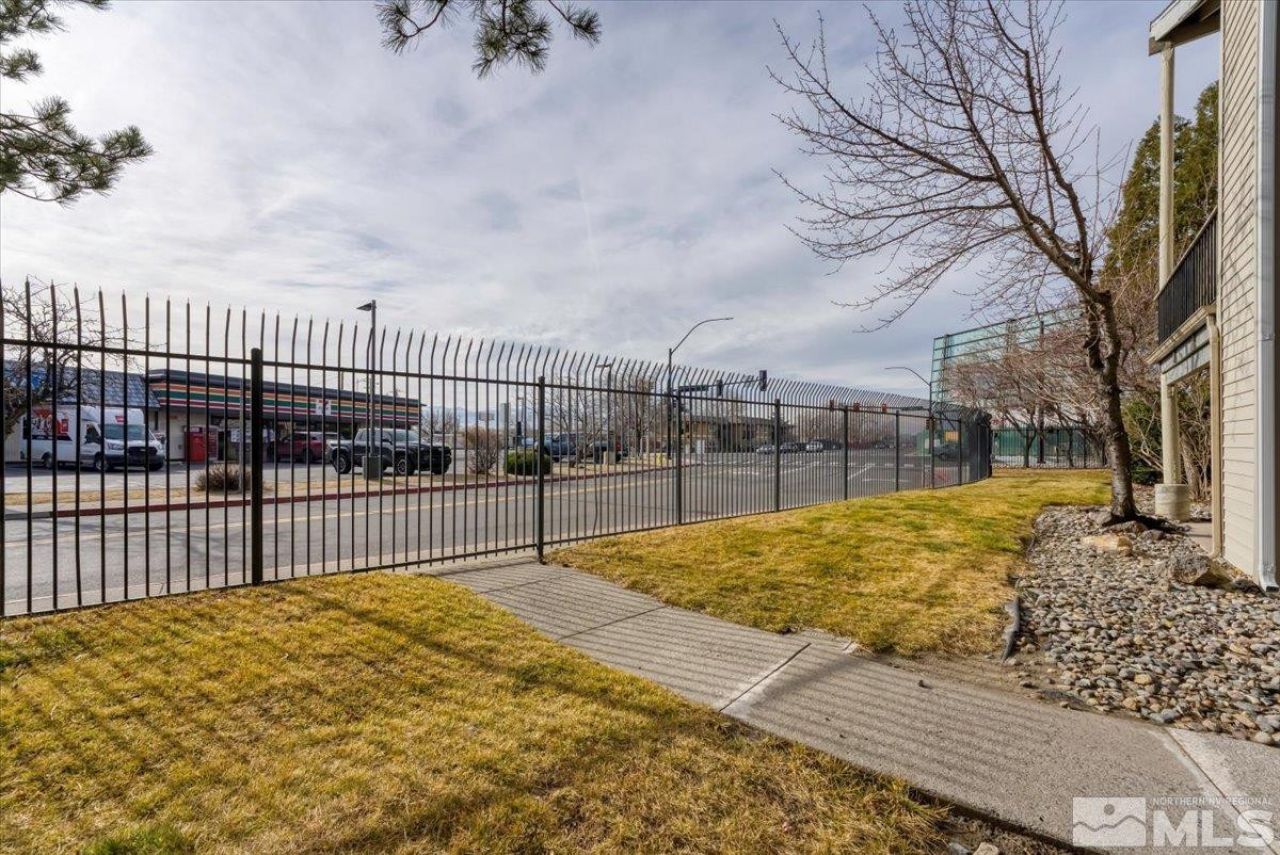 2380 Roundhouse Road, Sparks, NV 89431 Photo