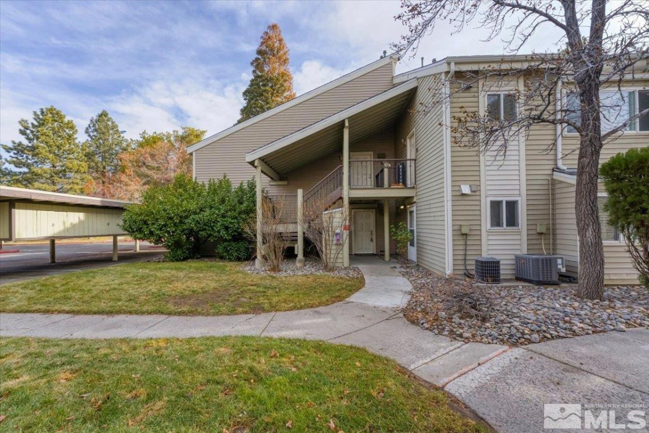 2380 Roundhouse Road, Sparks, NV 89431 Photo