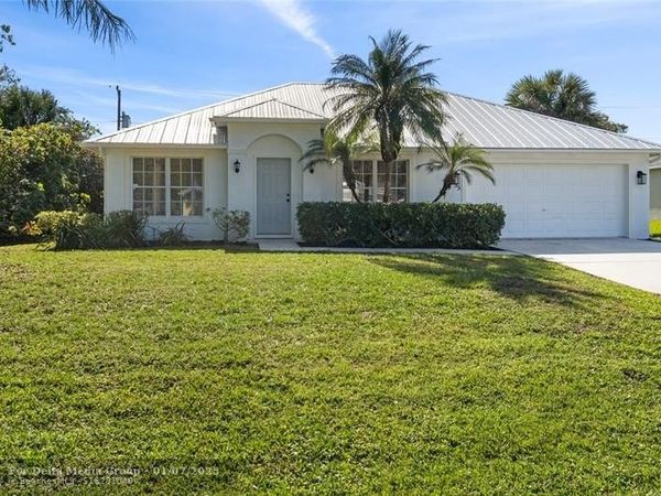 1055 18th St, Vero Beach, FL 32962
