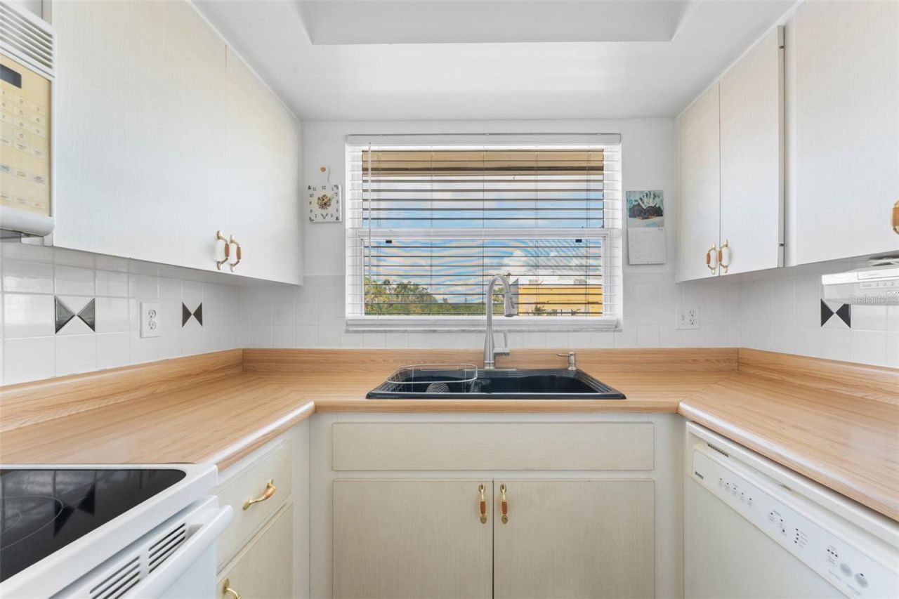 6250 7th Avenue W, Unit 6250, Bradenton, FL 34209 Photo