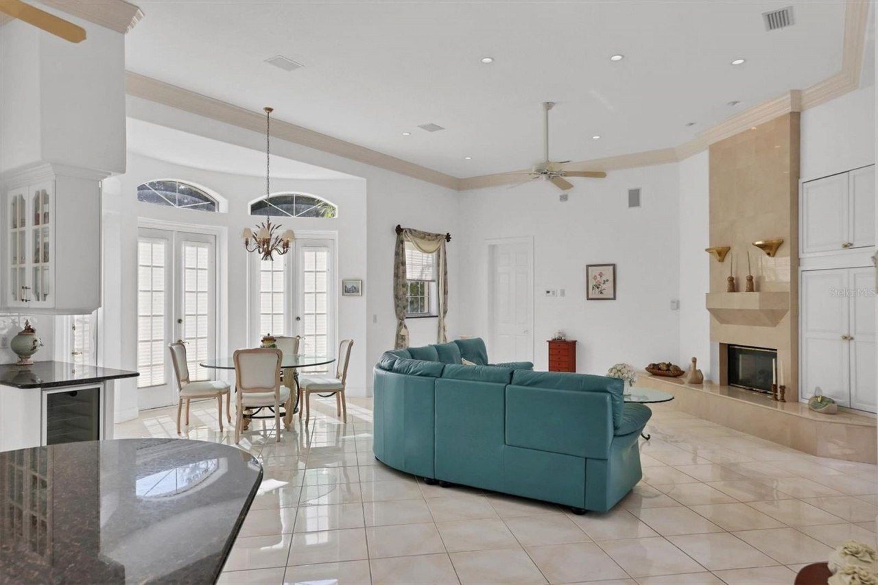 5331 Siesta Cove Drive, Sarasota, FL 34242 Photo