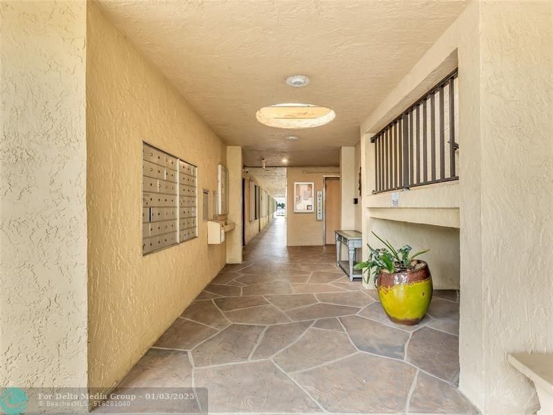 890 N Federal Highway, Unit 211, Lantana, FL 33462 Photo