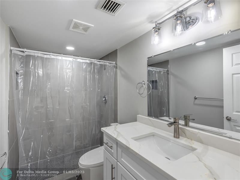 890 N Federal Highway, Unit 211, Lantana, FL 33462 Photo