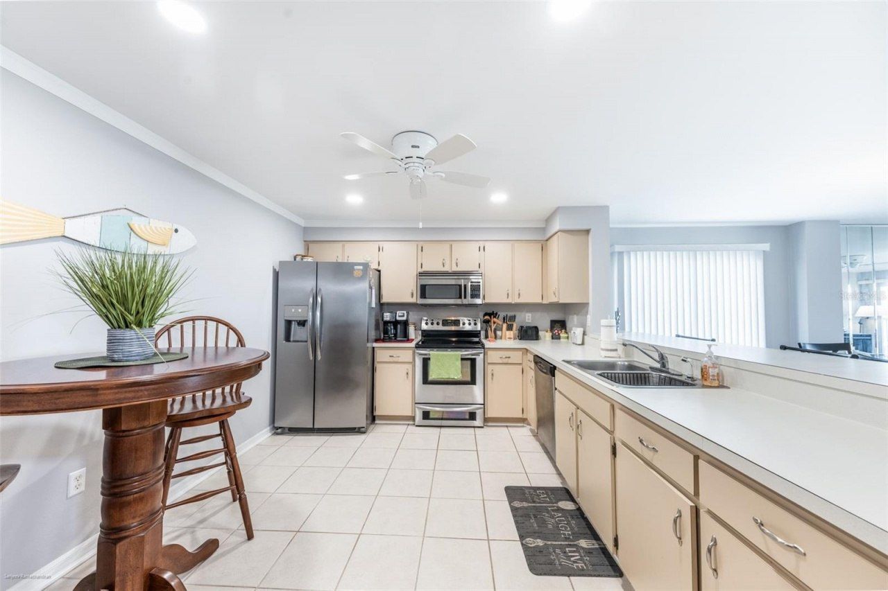 1477 Park Beach Circle, Unit 11, Punta Gorda, FL 33950 Photo