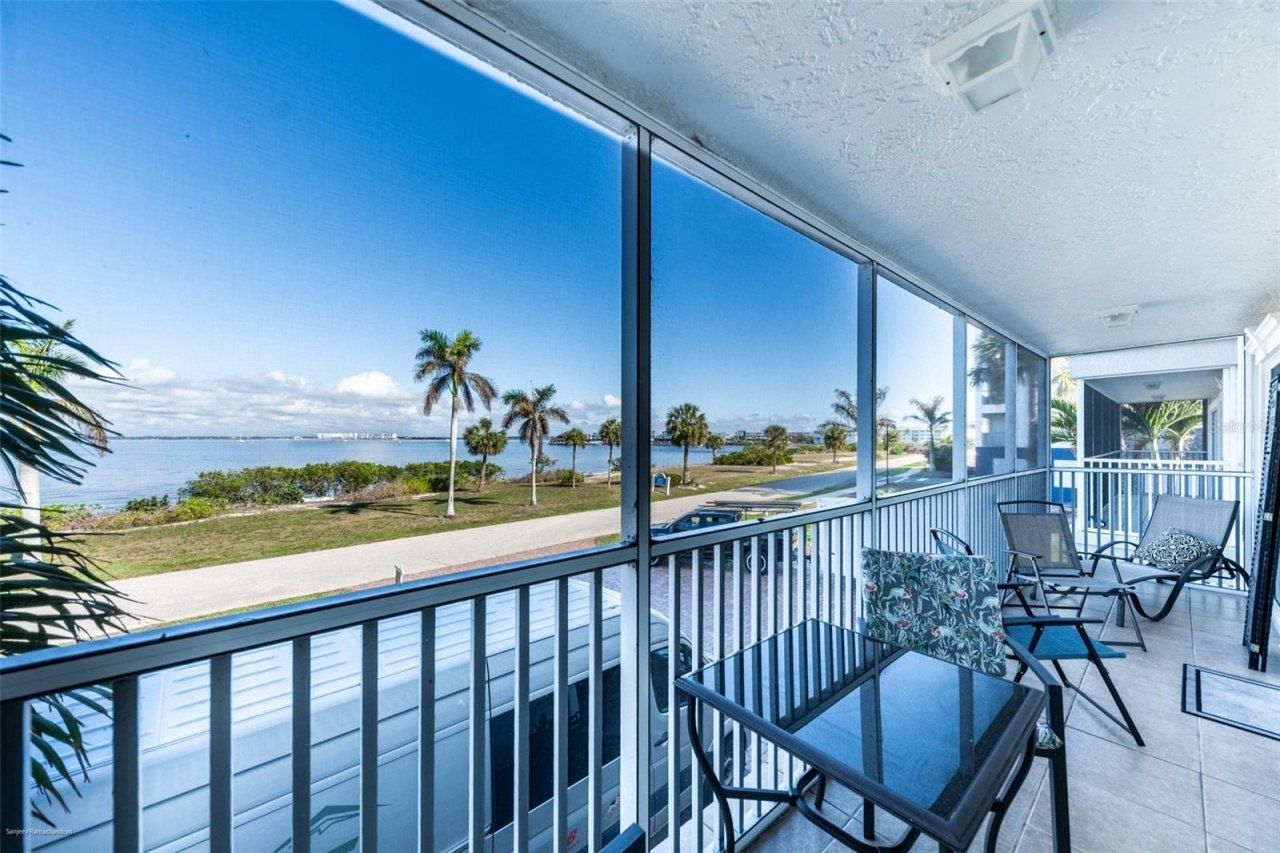1477 Park Beach Circle, Unit 11, Punta Gorda, FL 33950 Photo