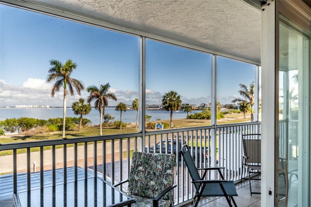 1477 Park Beach Circle, Unit 11, Punta Gorda, FL 33950 Photo