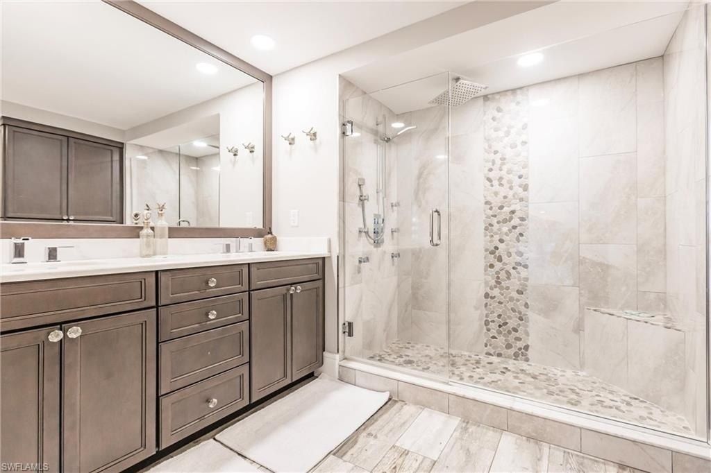 17170 Harbour Point Dr, Unit 437, Fort Myers, FL 33908 Photo