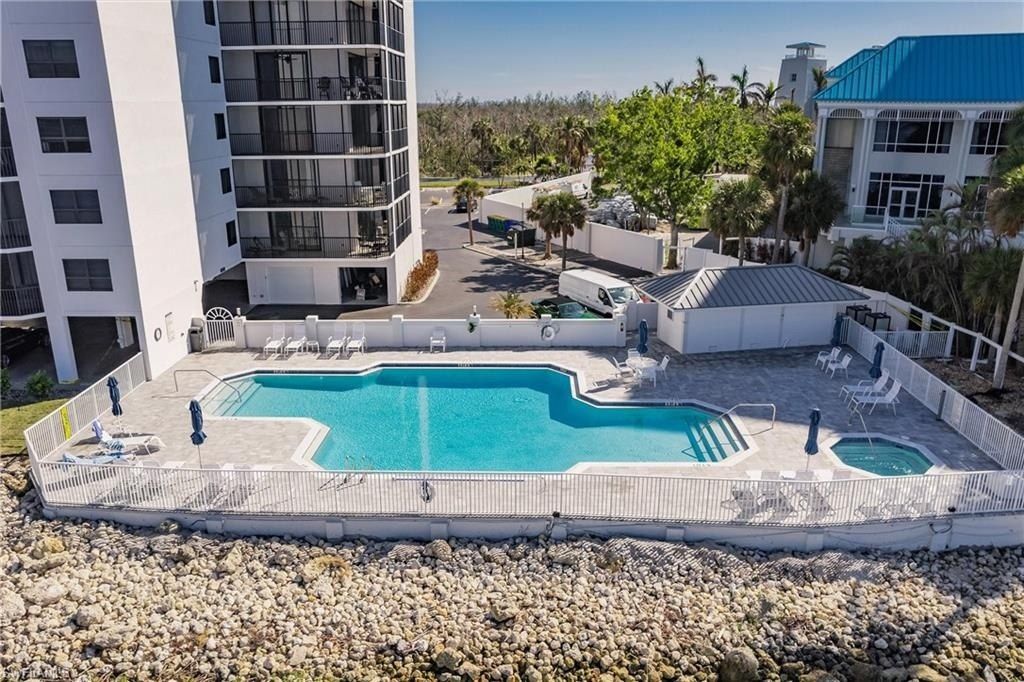 17170 Harbour Point Dr, Unit 437, Fort Myers, FL 33908 Photo
