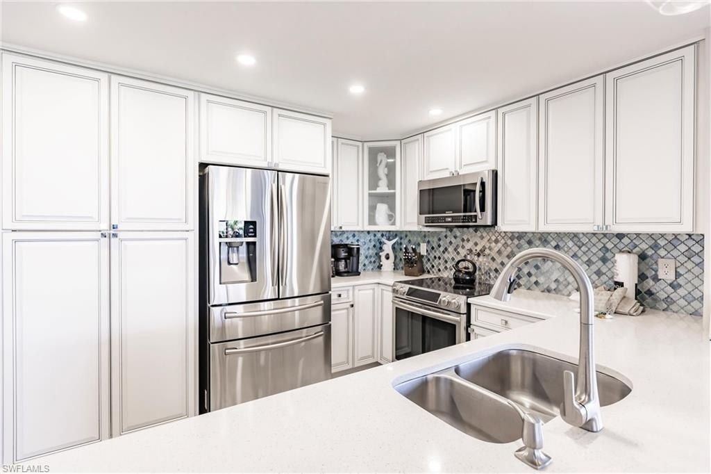 17170 Harbour Point Dr, Unit 437, Fort Myers, FL 33908 Photo
