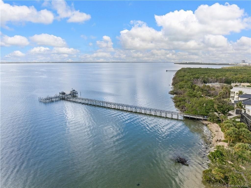 7671 Pelican Pointe Drive, Jensen Beach, FL 34957 Photo