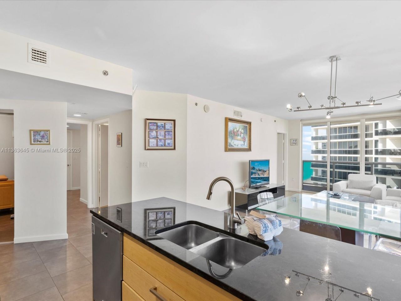 1830 S Ocean Dr, Unit 1806 short, Hallandale Beach, FL 33009 Photo