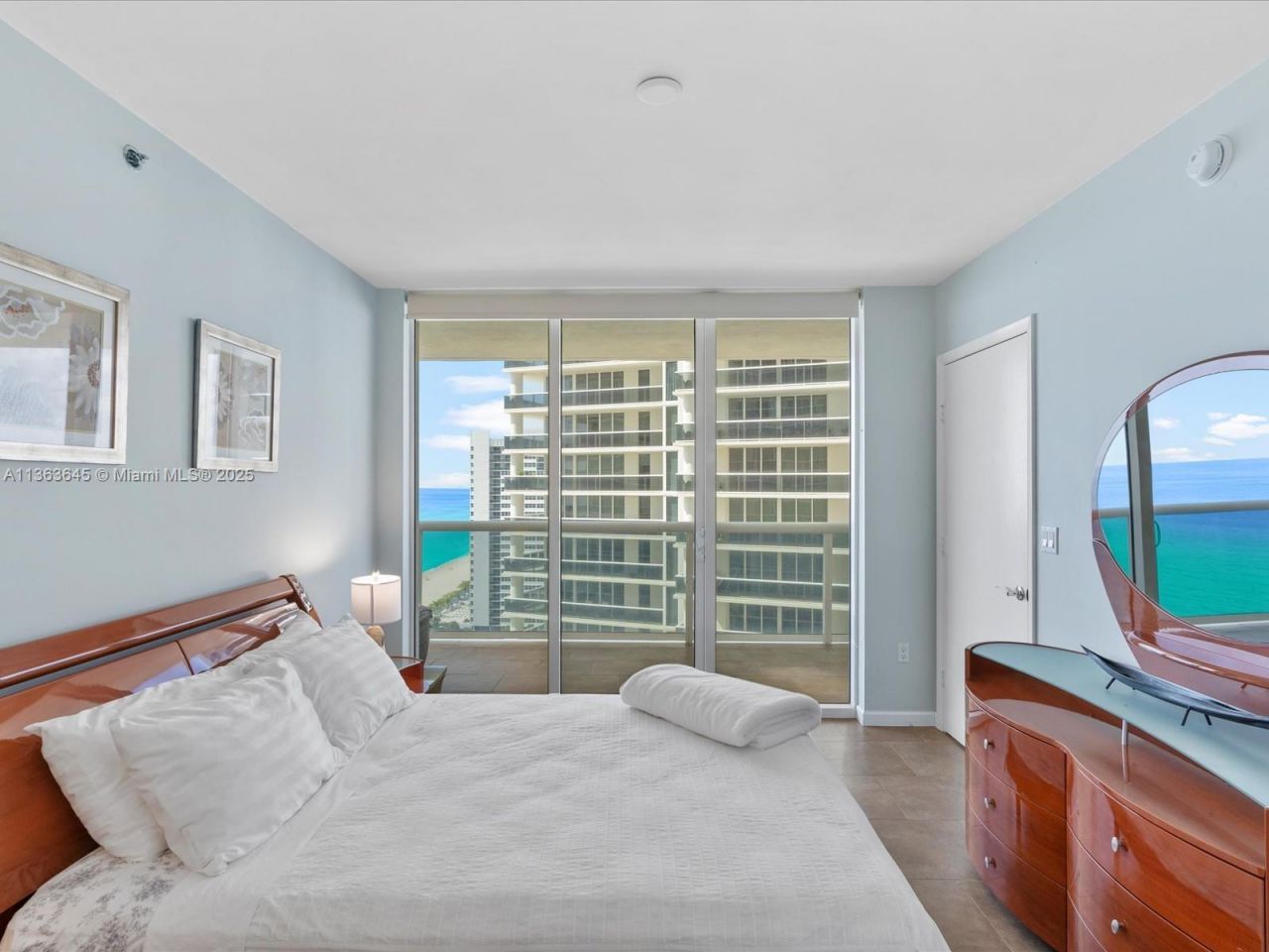 1830 S Ocean Dr, Unit 1806 short, Hallandale Beach, FL 33009 Photo