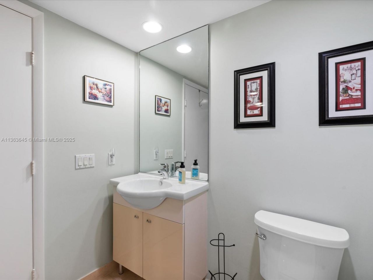 1830 S Ocean Dr, Unit 1806 short, Hallandale Beach, FL 33009 Photo