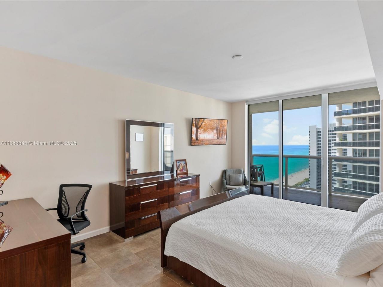 1830 S Ocean Dr, Unit 1806 short, Hallandale Beach, FL 33009 Photo