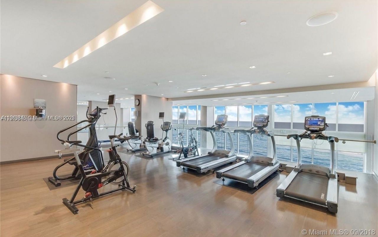 1830 S Ocean Dr, Unit 1806 short, Hallandale Beach, FL 33009 Photo