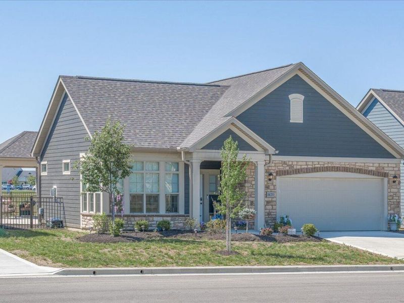 1621 E Waterside Drive, Circleville, OH 43113 Photo 2