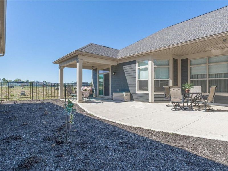 1621 E Waterside Drive, Circleville, OH 43113 Photo 29