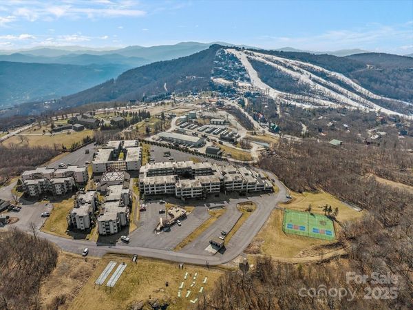 301 Pinnacle Inn Road, Unit 4313, Beech Mountain, NC 28604