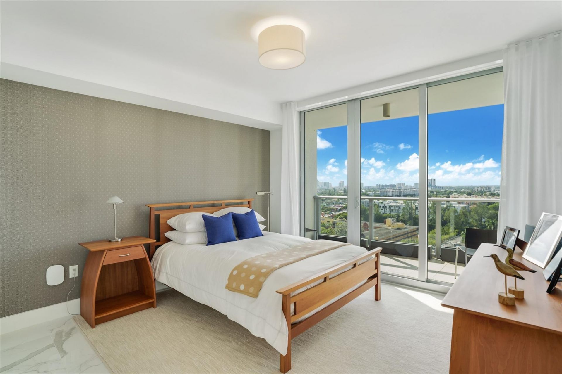 1180 N Federal Highway, Unit 1203, Fort Lauderdale, FL 33304 Photo