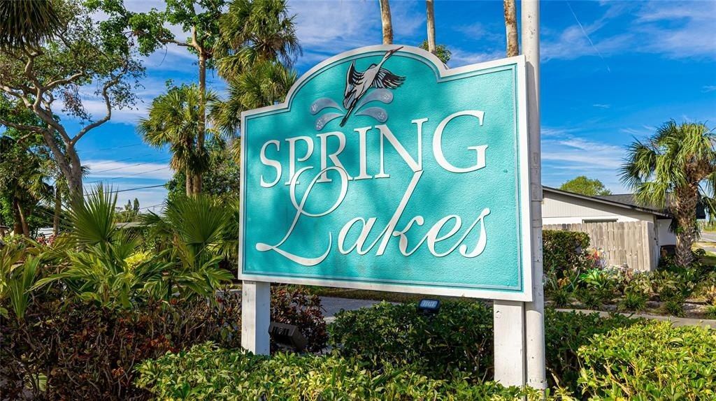 527 Spring Lakes Boulevard, Bradenton, FL 34210 Photo