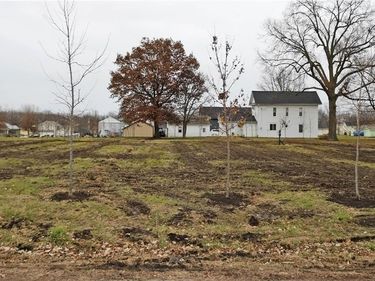 502 Pennsylvania Avenue, East Lynne, MO 64743