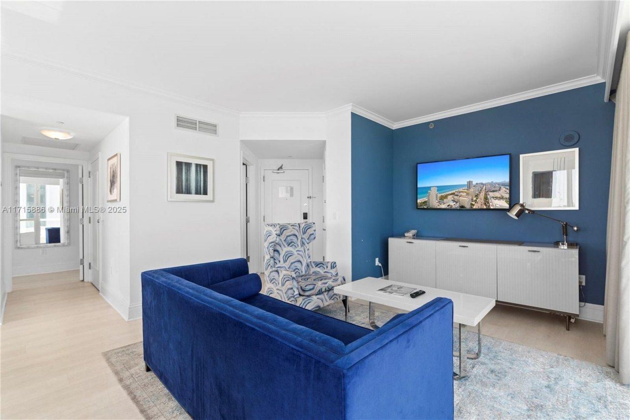 4401 Collins Ave, Unit 2104, Miami Beach, FL 33140 Photo
