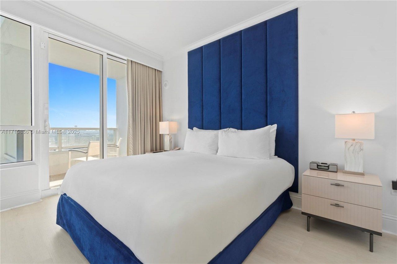 4401 Collins Ave, Unit 2104, Miami Beach, FL 33140 Photo