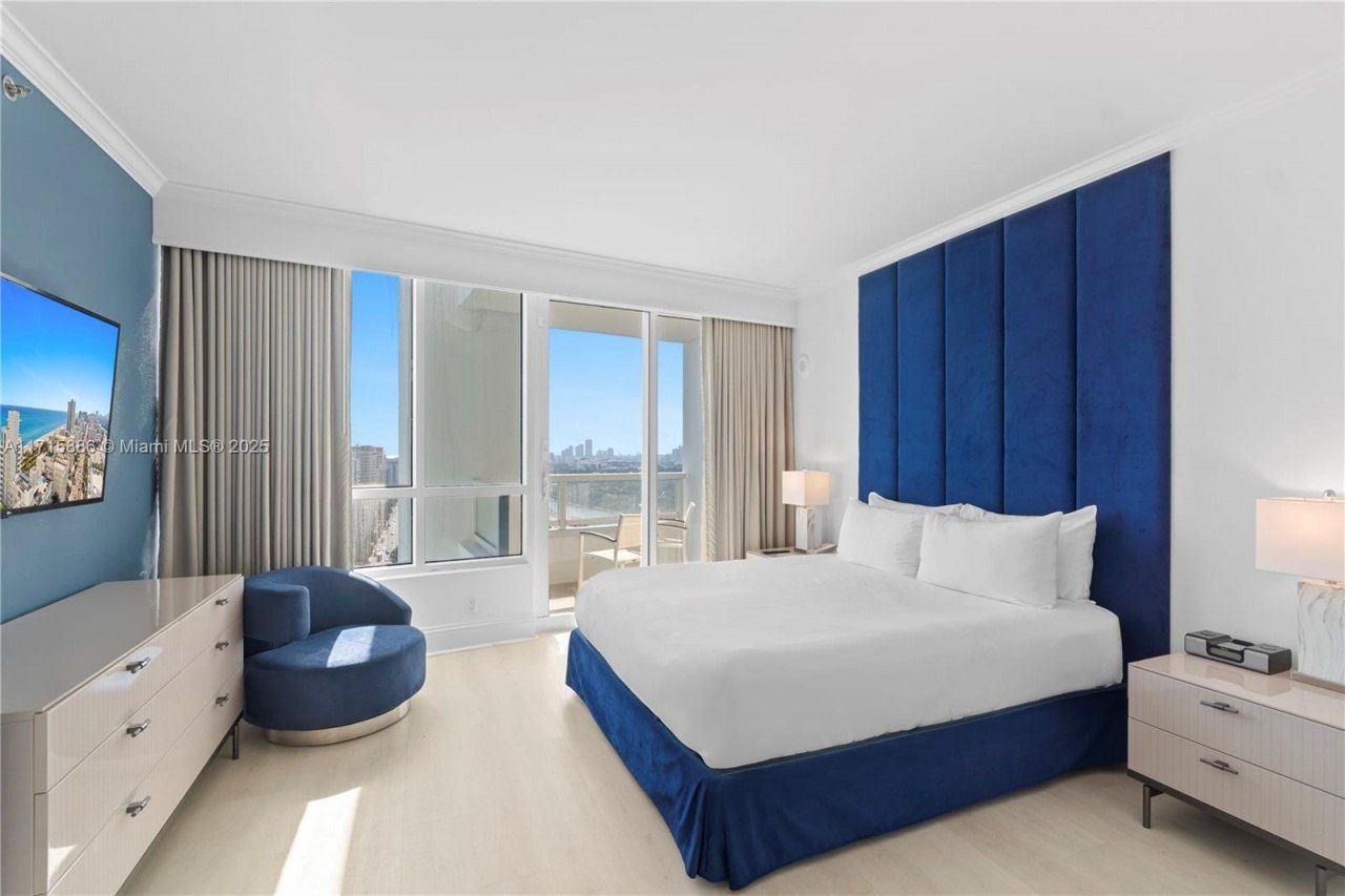 4401 Collins Ave, Unit 2104, Miami Beach, FL 33140 Photo