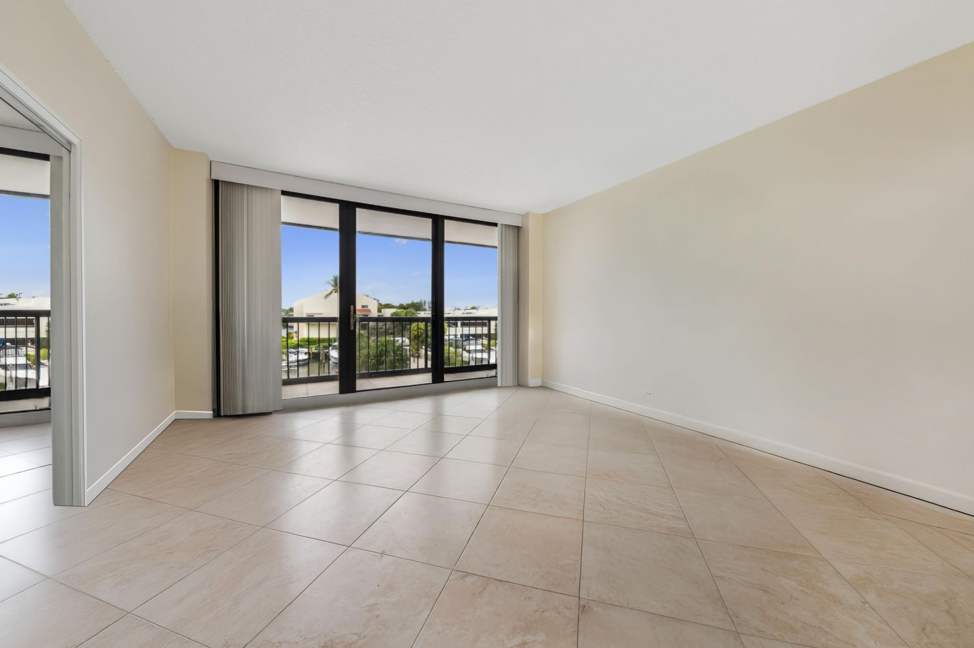 4748 S Ocean Boulevard, Unit 306, Highland Beach, FL 33487 Photo