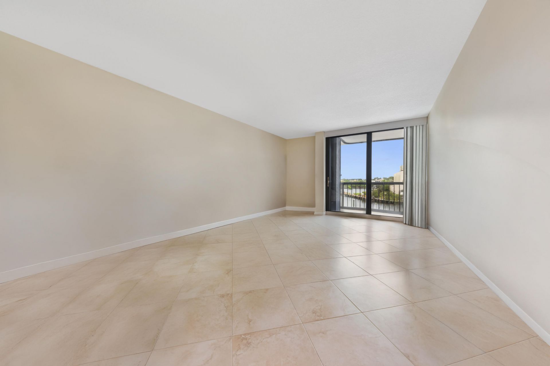 4748 S Ocean Boulevard, Unit 306, Highland Beach, FL 33487 Photo