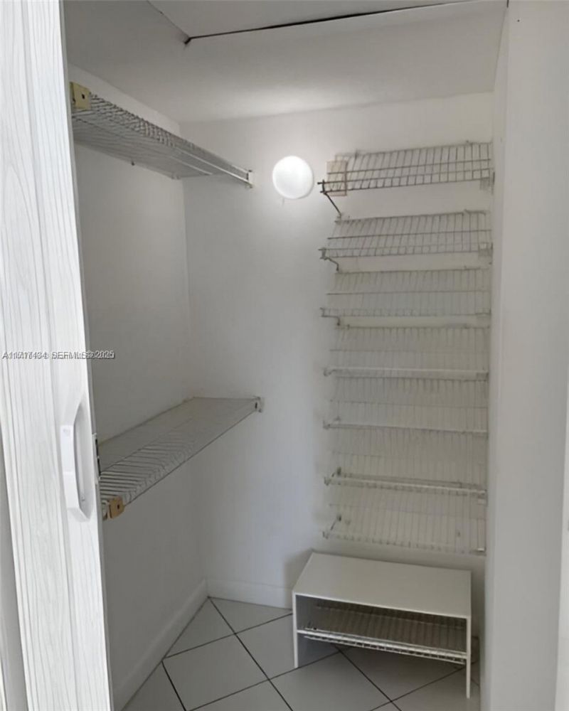 1020 94th St, Unit 203, Bay Harbor Islands, FL 33154 Photo