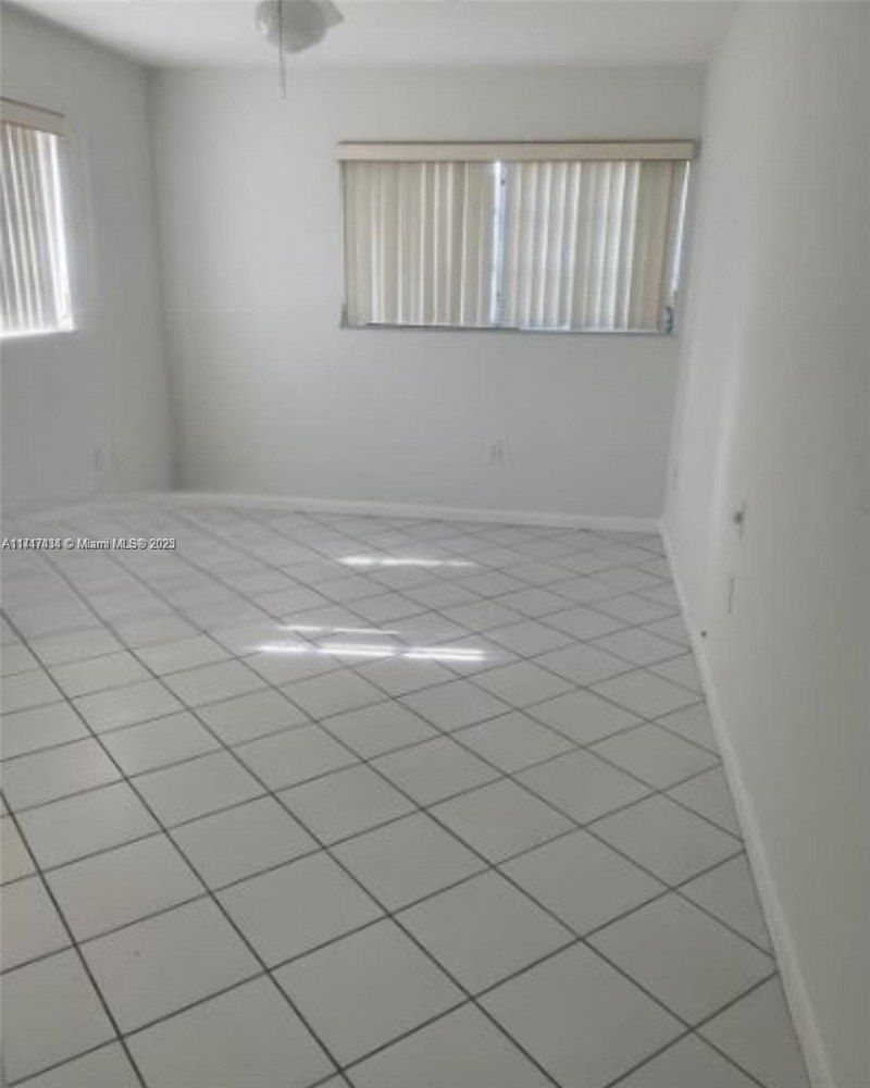 1020 94th St, Unit 203, Bay Harbor Islands, FL 33154 Photo