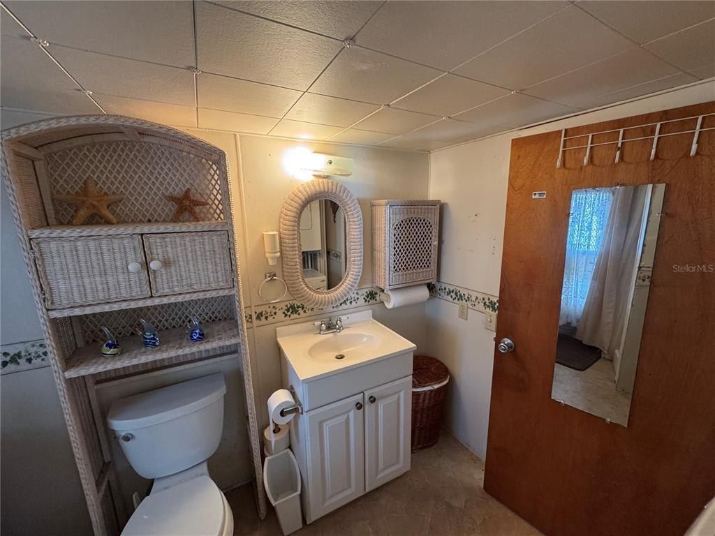 611 50th Avenue Drive W, Bradenton, FL 34207 Photo