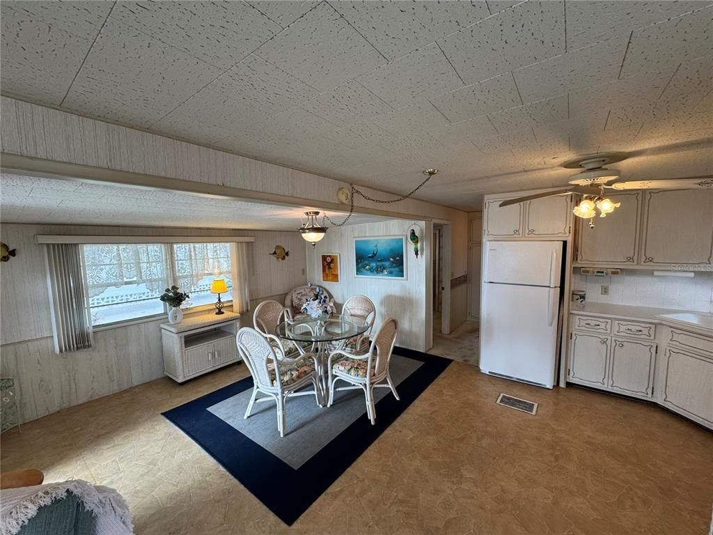 611 50th Avenue Drive W, Bradenton, FL 34207 Photo