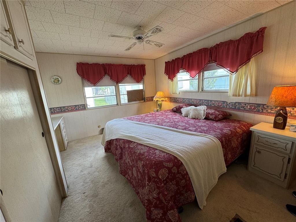 611 50th Avenue Drive W, Bradenton, FL 34207 Photo