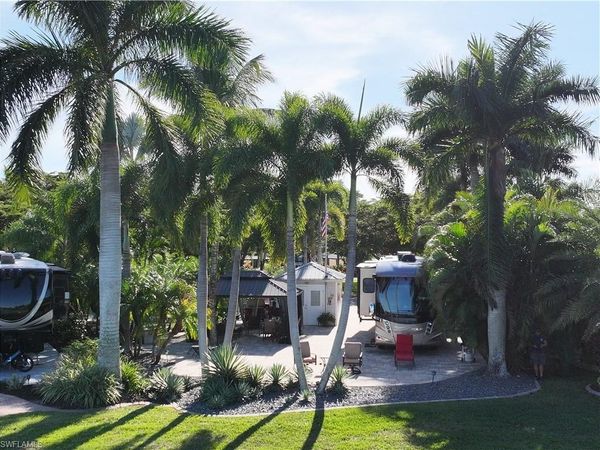 10131 Sunnywood CT, FORT MYERS, FL 33905