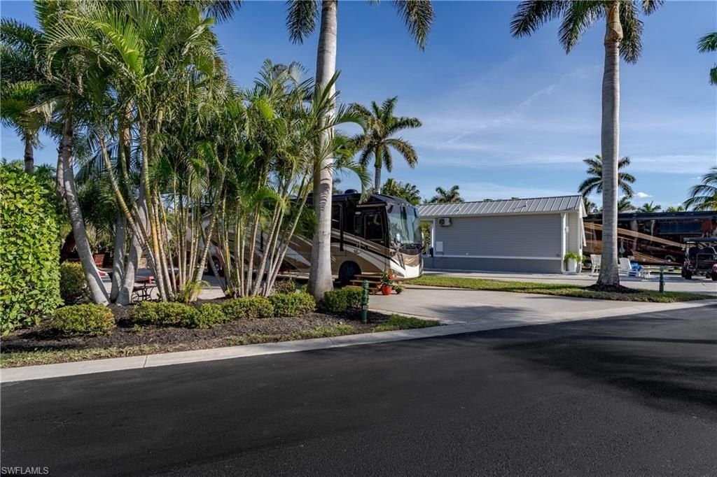 13606 Snapper Ln, Naples, FL 34114 Photo