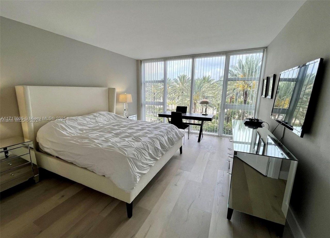 10275 Collins Ave, Unit 331, Bal Harbour, FL 33154 Photo