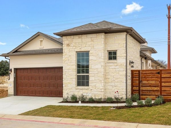 525 Clubhouse DR, Georgetown, TX 78628