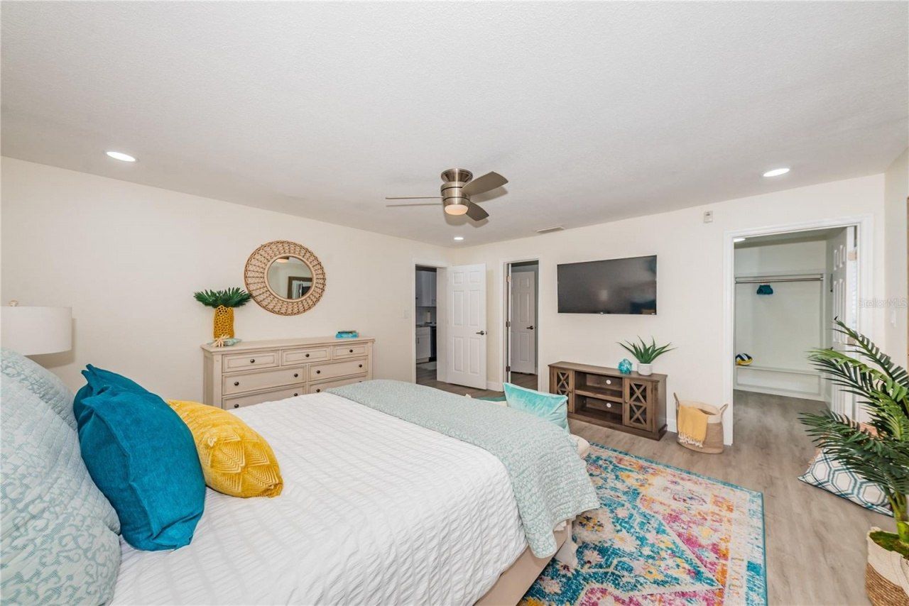 5004 Starfish Drive Se, Unit F, Saint Petersburg, FL 33705 Photo