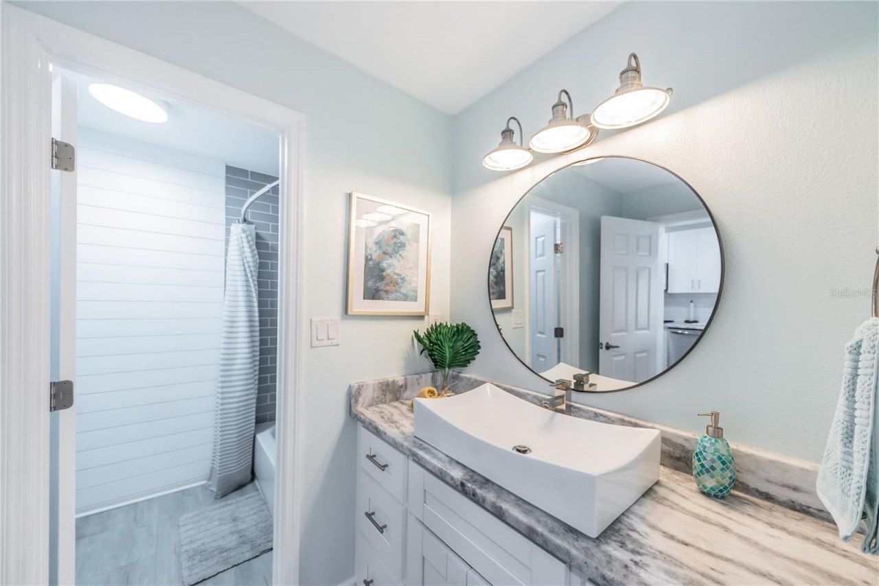 5004 Starfish Drive Se, Unit F, Saint Petersburg, FL 33705 Photo