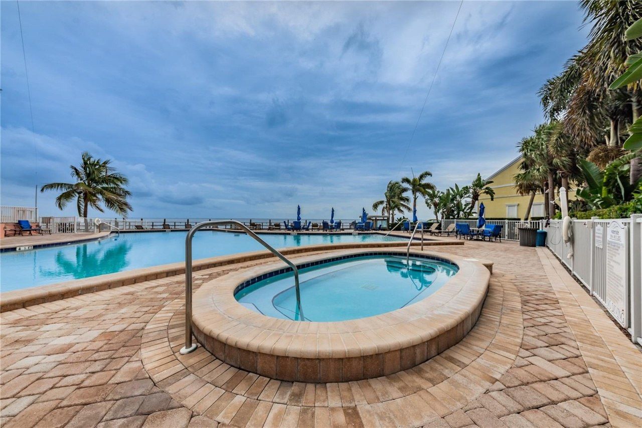 5004 Starfish Drive Se, Unit F, Saint Petersburg, FL 33705 Photo