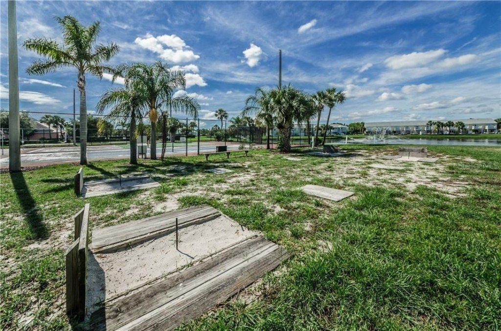 5004 Starfish Drive Se, Unit F, Saint Petersburg, FL 33705 Photo