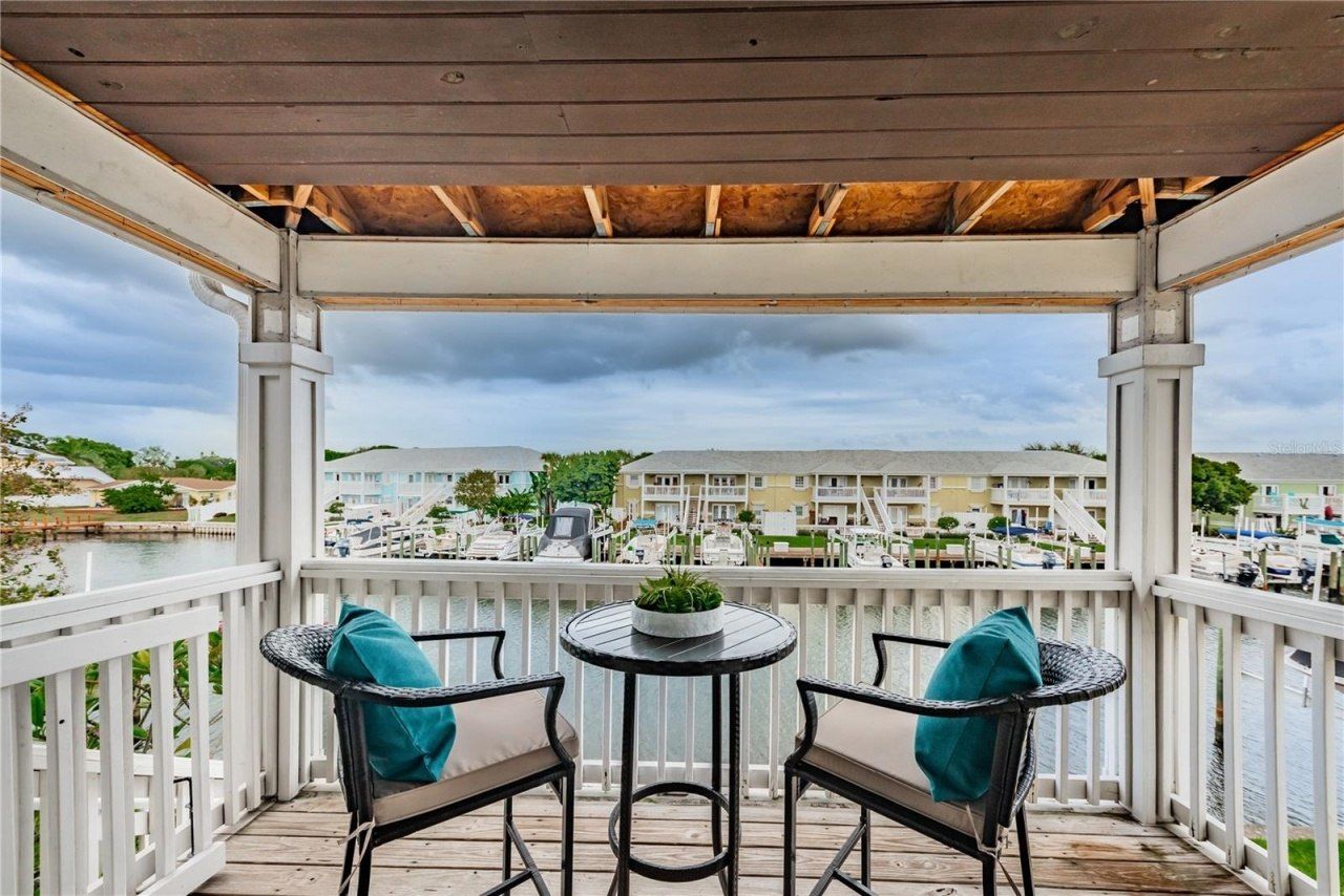 5004 Starfish Drive Se, Unit F, Saint Petersburg, FL 33705 Photo