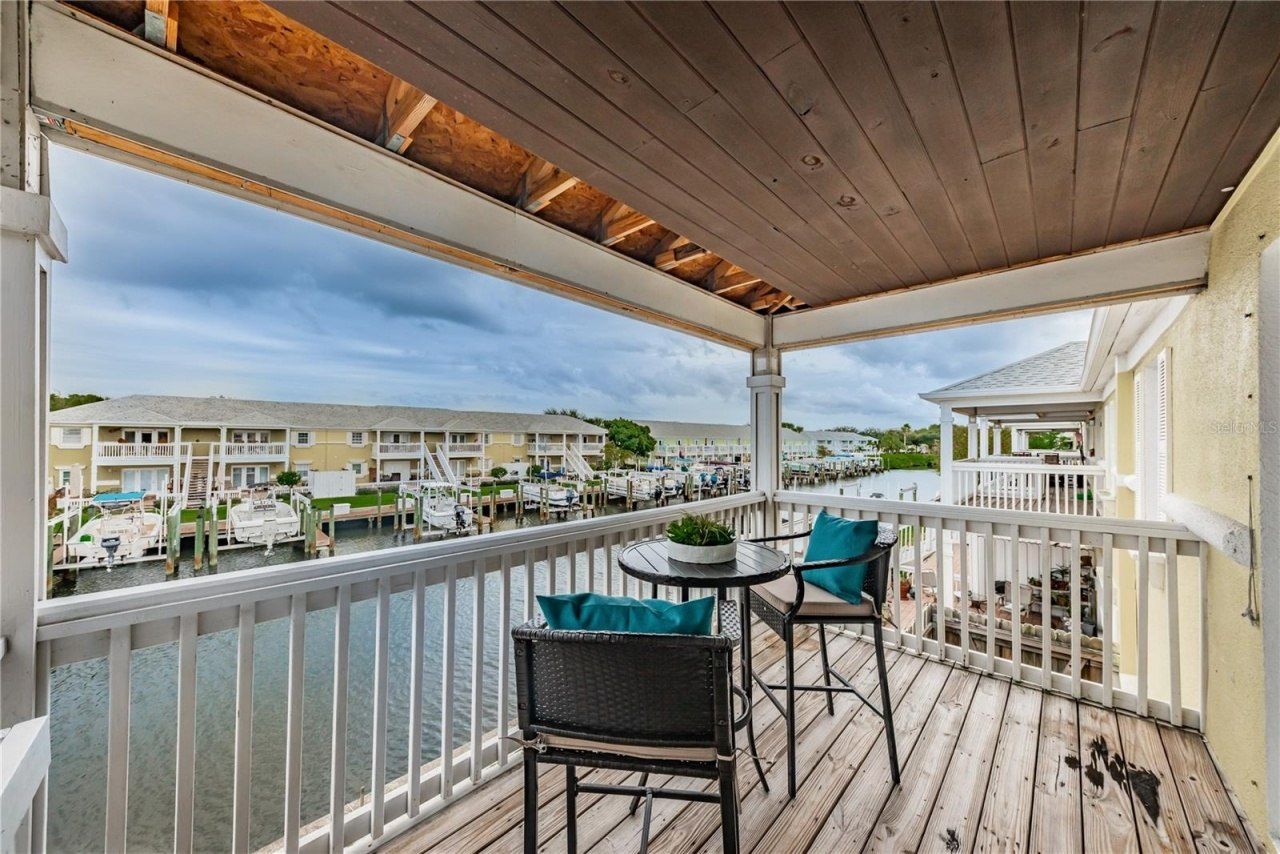 5004 Starfish Drive Se, Unit F, Saint Petersburg, FL 33705 Photo