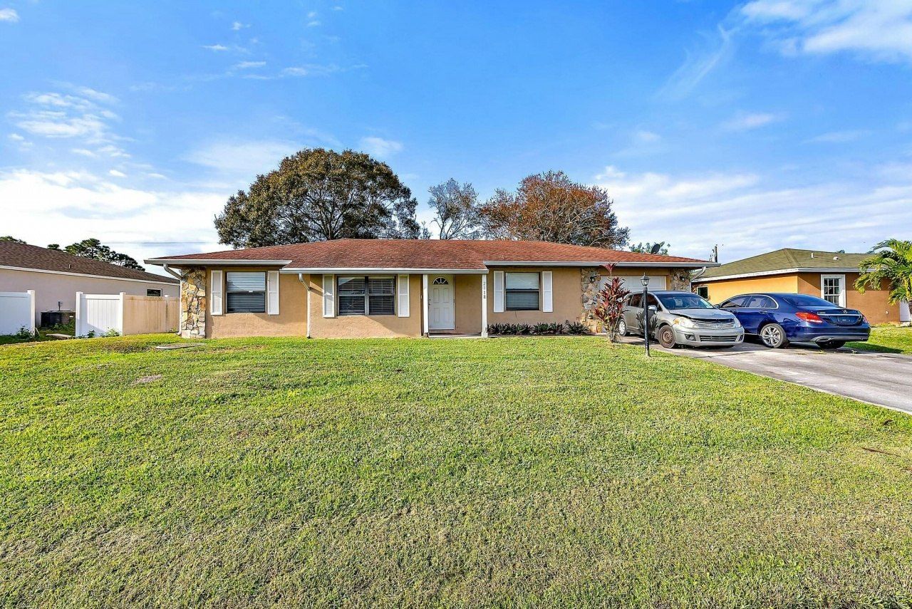2118 SW Trenton Lane, Port Saint Lucie, FL 34984 Photo
