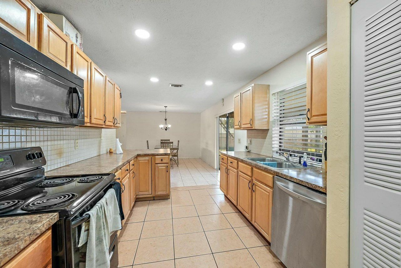 2118 SW Trenton Lane, Port Saint Lucie, FL 34984 Photo