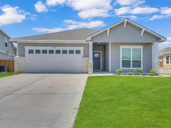 425 Oxford LN, Troy, TX 76579